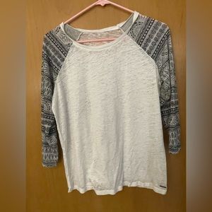 Roxy lightweight top